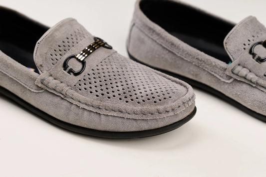 حذاء شامواه رمادي