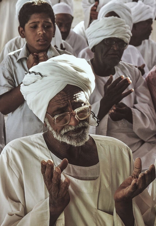 تاريخ الجلابية السودانية: رمز للهوية والتراث