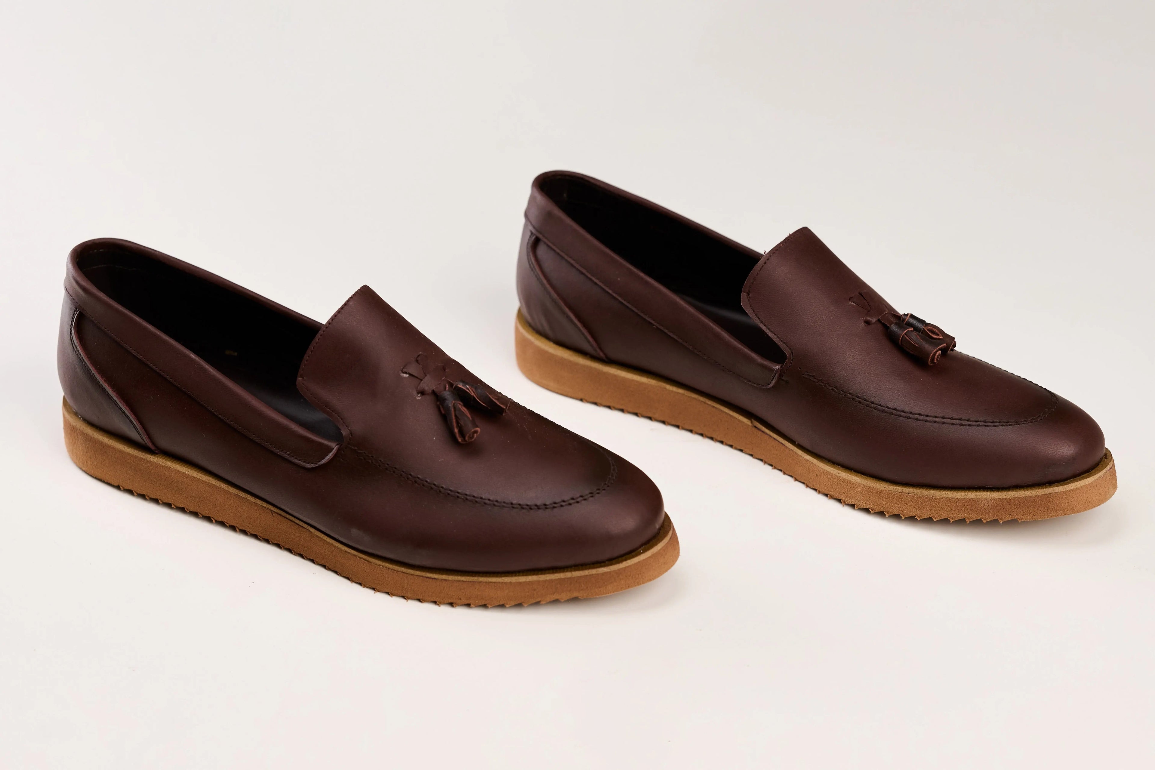 أحذية جلابية