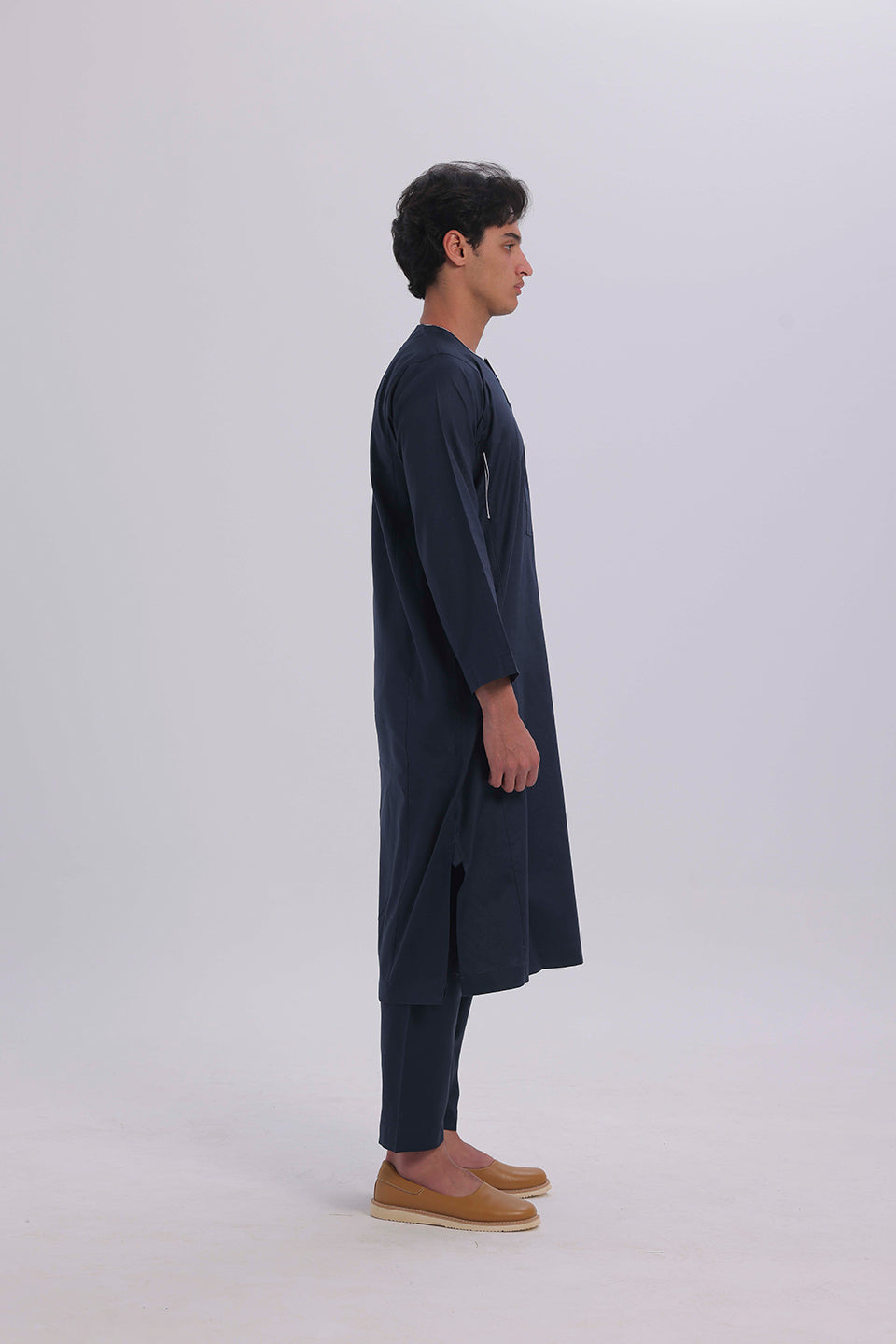 على الله الأنيق كحلية