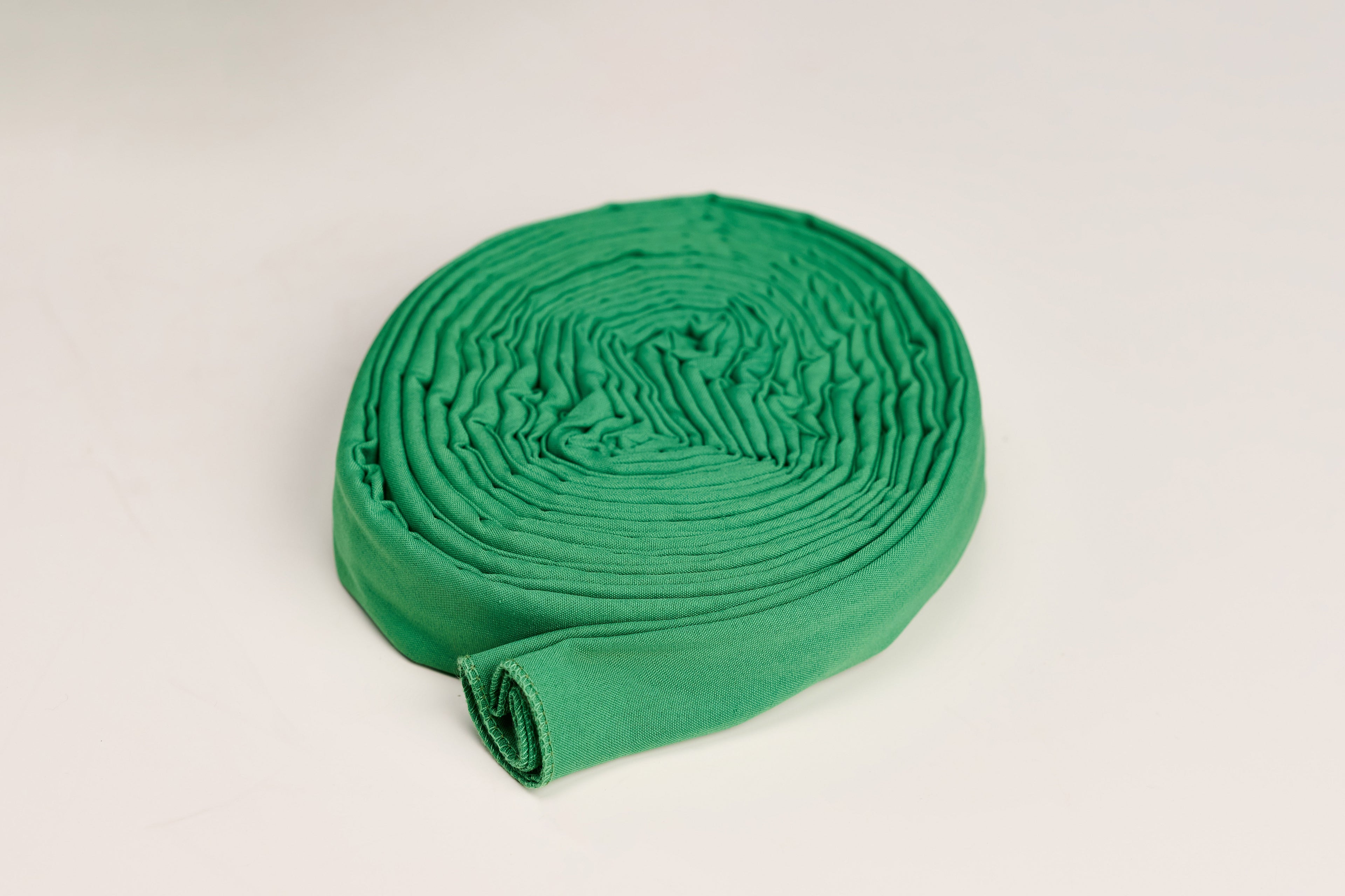 عمة سودانية شبابية ملونة