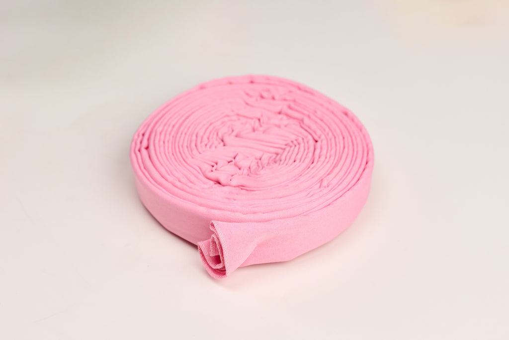 عمة سودانية شبابية ملونة