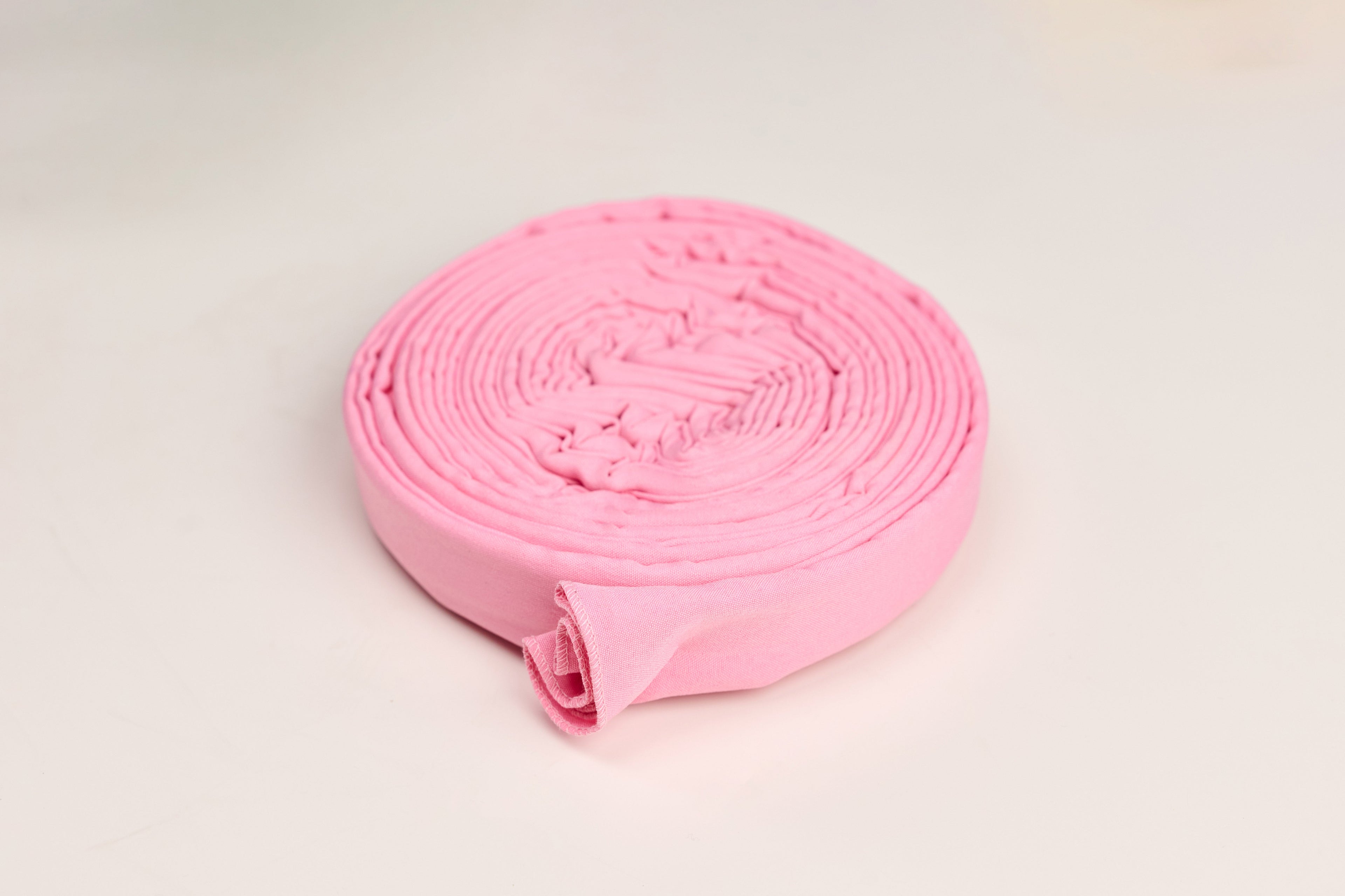 عمة سودانية شبابية ملونة