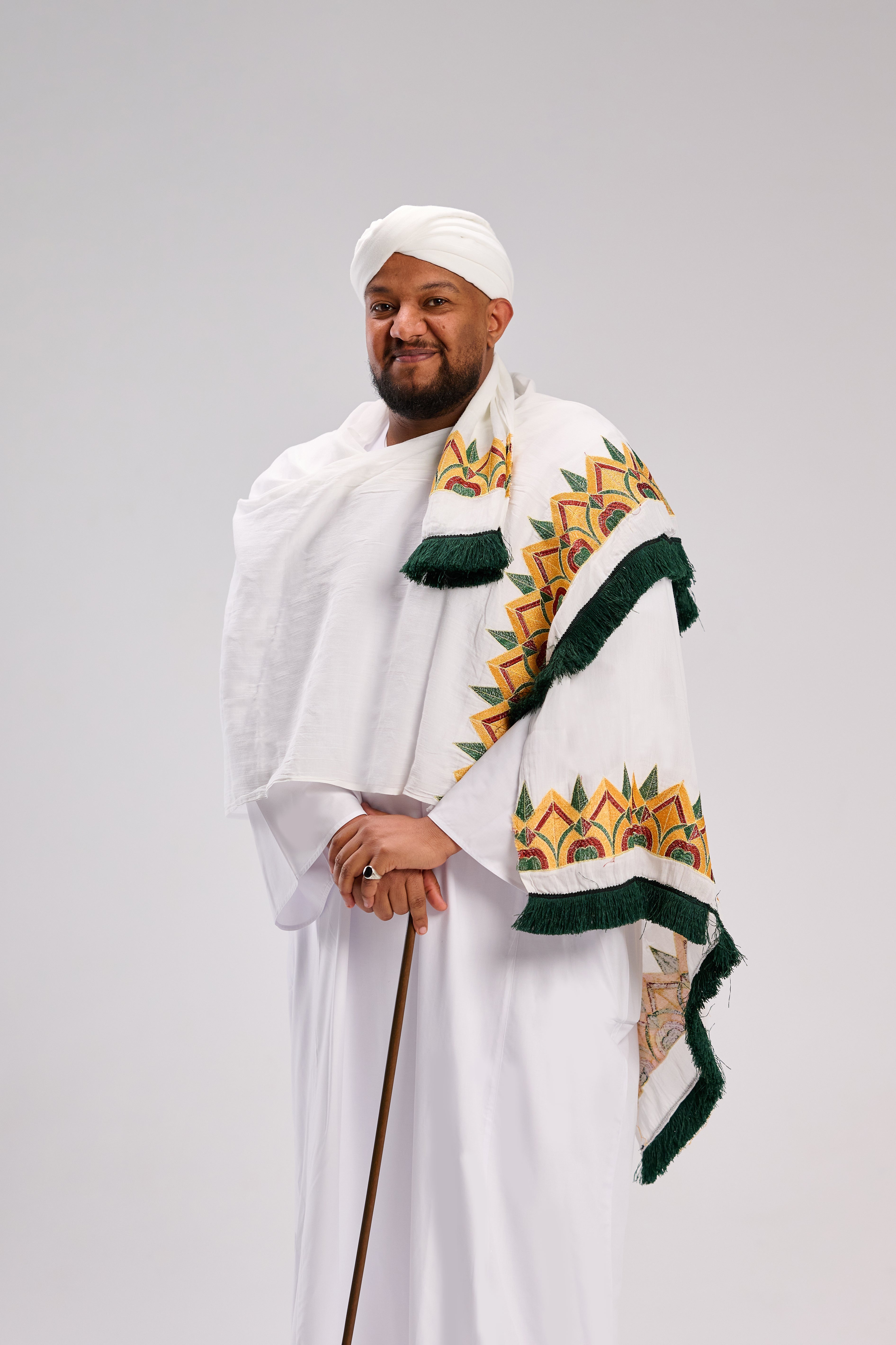 عمة و شال بتشكيلات ملونة