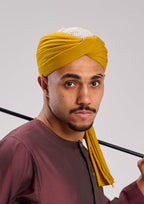 عمة سودانية شبابية ملونة